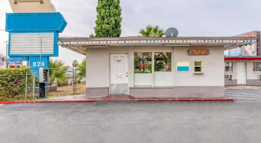 Oyo Gateway Motel Las Vegas North Strip/Fremont St. Area Kültér fotó